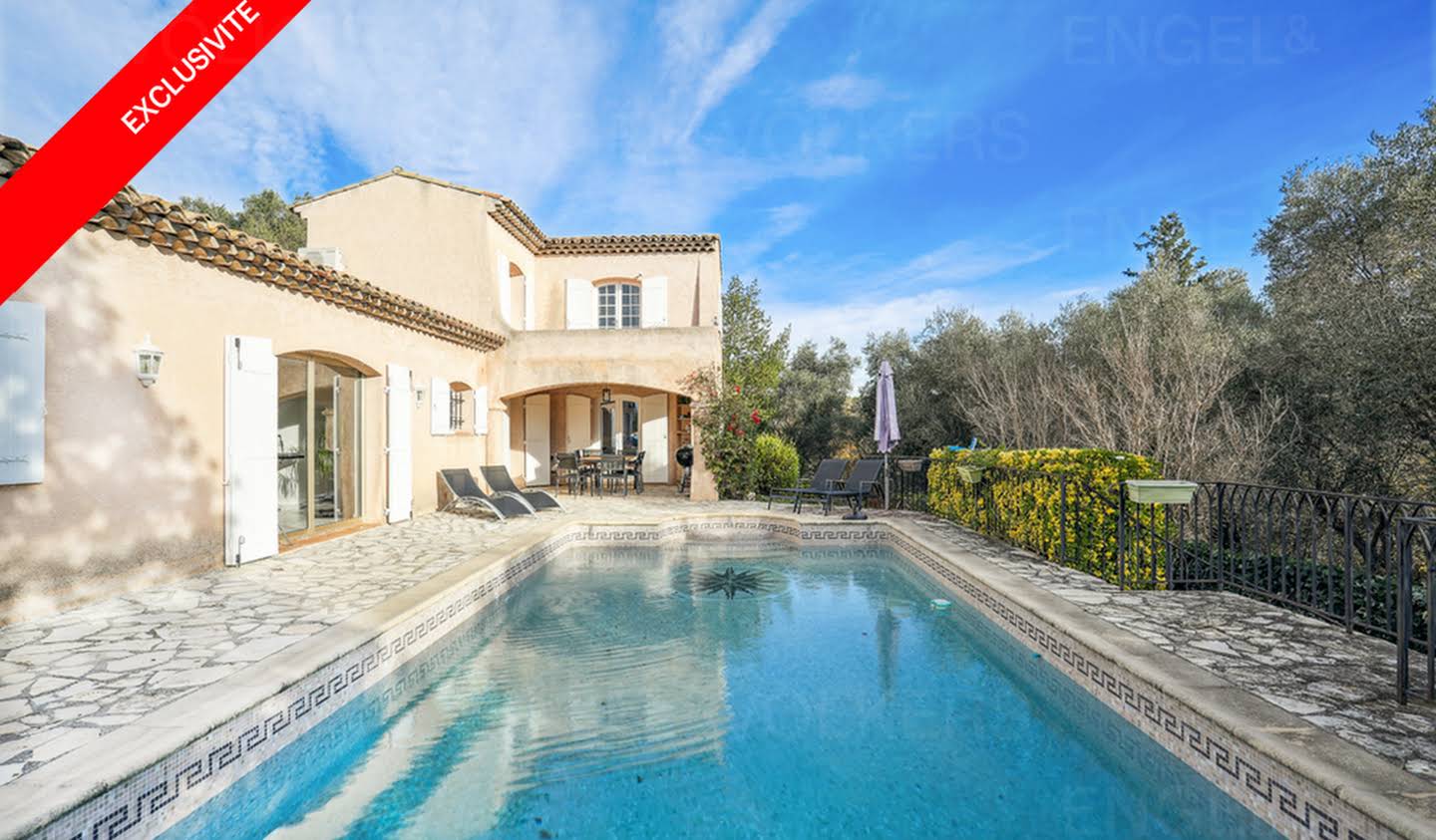 Villa with pool La Roquette-sur-Siagne