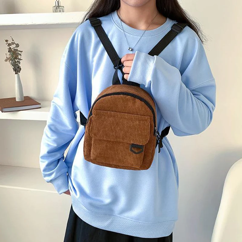 Kleine Corduroy Rugzak Fashion voor Meisjes Schooltas voor Campus en Scholen Primair en Secundair Stijlvol en Handig voor Dagelijks Gebruik