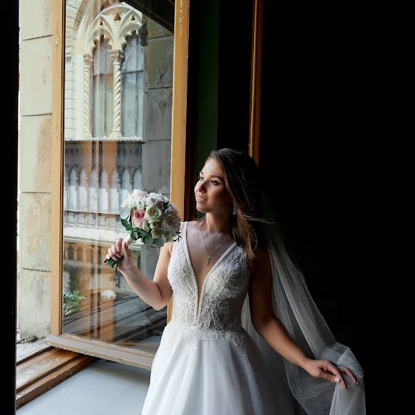Nhiếp ảnh gia ảnh cưới Sergey Batyalo (batyalosergey). Ảnh của 25 tháng 6 2021