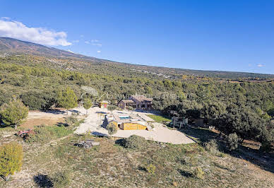 Villa with pool and terrace 2