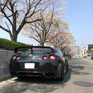 NISSAN GT-R R35