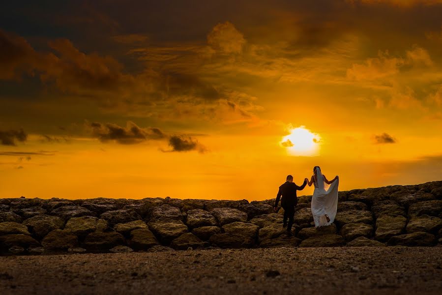 Wedding photographer Andra Lesmana (lesmana). Photo of 23 May 2018