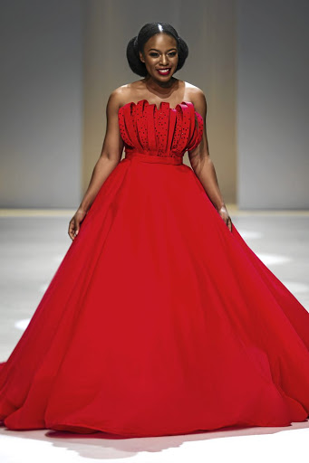 Nomzamo Mbatha in a Gert-Johan Cotzee number.