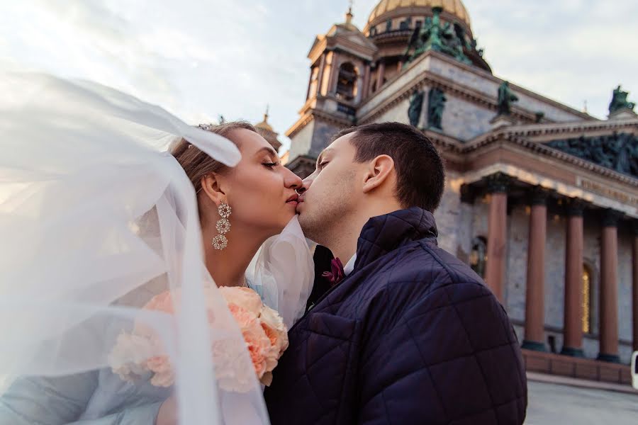 Fotógrafo de casamento Valeriya Garipova (vgphoto). Foto de 5 de fevereiro 2019