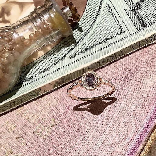 Title 1, Alexander Color Changing Gem Vintage Ring Exper...