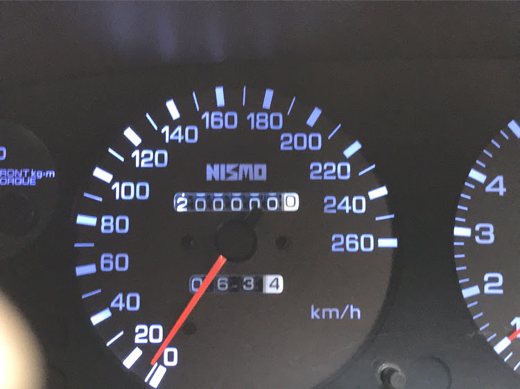 スカイライン GT-Rの㊗️20万㎞達成・30年に関するカスタム事例の投稿画像1枚目