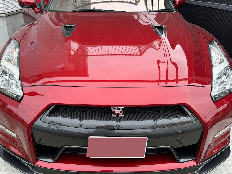 NISSAN GT-Rのパン君オリジナル製品・ステアリングパドル加工・追従型carbonパドル・シフトパドル加工・パン君に関するカスタム事例の投稿画像1枚目