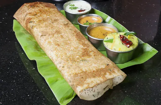 Butter Rava Masala Dosa