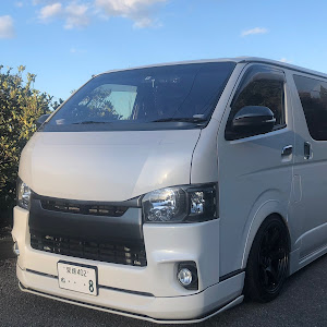 ハイエースバン TRH200V