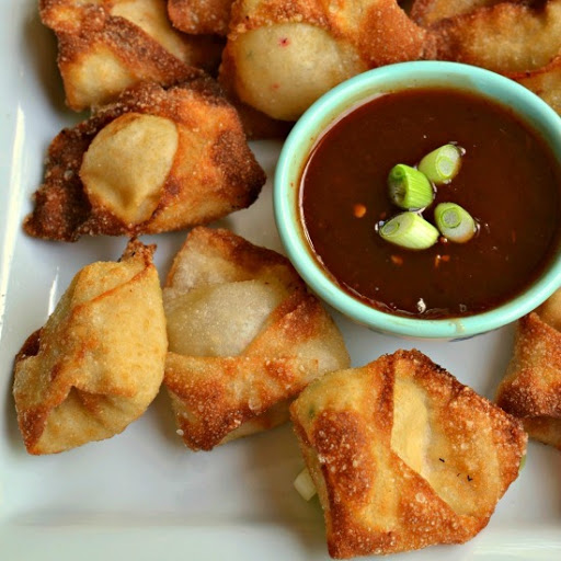 Delectable crispy fried wontons stuffed with cream cheese and crab meat. 