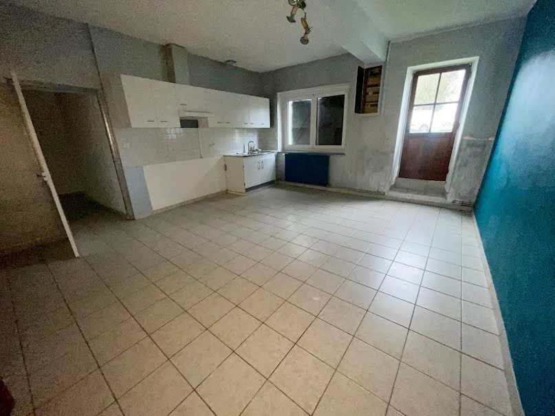 Vente propriété 4 pièces 99 m² à Barenton-sur-Serre (02270), 92 000 €