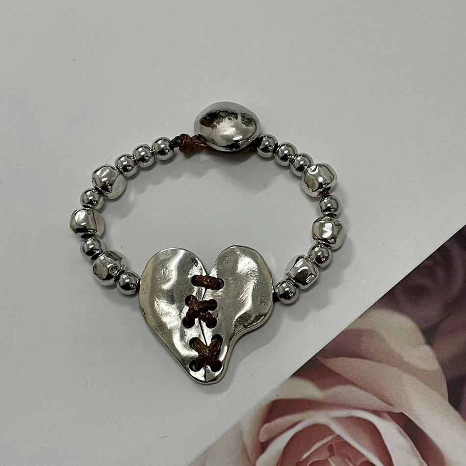 Pulseira feminina de tecelagem manual, acessório de moda elegante. Design artesanal único, pulseira versátil e durável, ideal para qualquer ocasião.