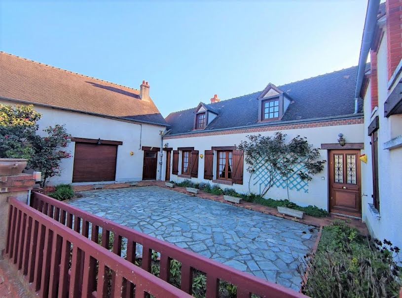 Vente maison 5 pièces 140 m² à Saint-Père-sur-Loire (45600), 308 000 €