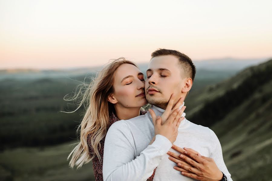 Wedding photographer Tatyana Ruzhnikova (ruzhnikova). Photo of 6 July 2020