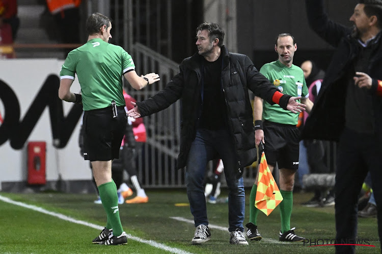 Carl Hoefkens pousse un coup de gueule sur l'arbitrage après la défaite à Malines 