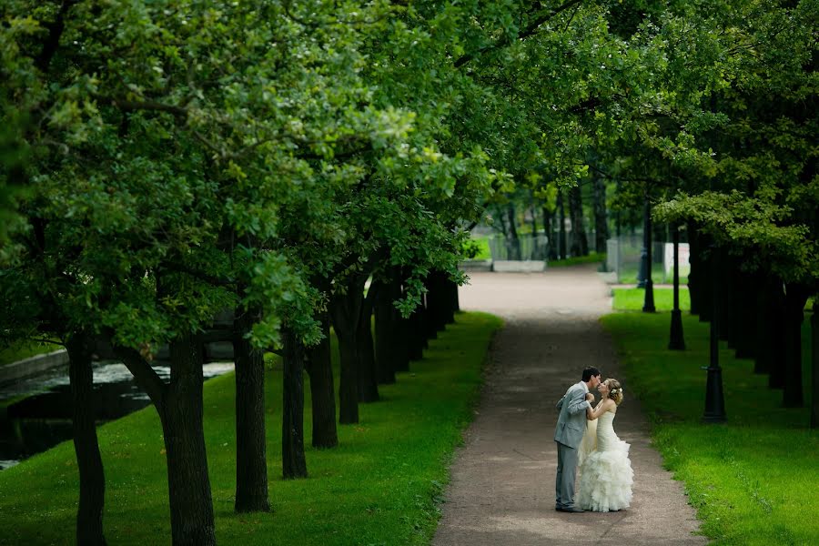 Fotógrafo de bodas Aleksandr Maksimov (maksfoto). Foto del 14 de julio 2015