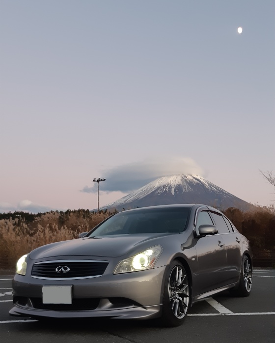 スカイラインの日産・ドライブ・富士山・紅葉・道の駅に関するカスタム事例の投稿画像31枚目