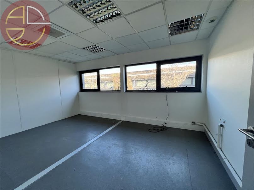 Location  locaux professionnels  243 m² à Toulouse (31000), 2 557 €