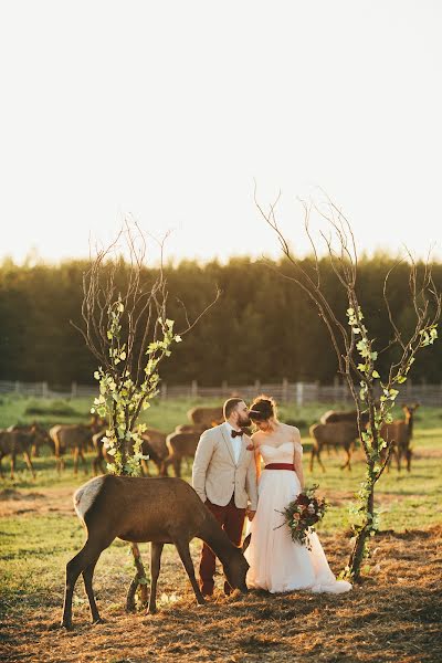 Fotógrafo de casamento Evgeniy Karimov (p4photo). Foto de 8 de junho 2016