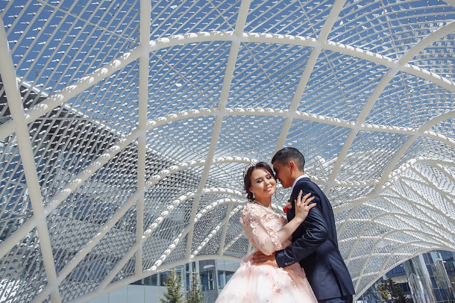 Nhiếp ảnh gia ảnh cưới Arshat Daniyarov (daniyararshat). Ảnh của 9 tháng 4 2019