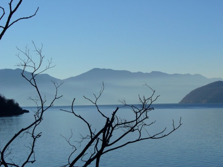 Avvolti dalla nebbia... di Kikka89