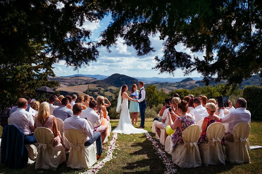 Fotografo di matrimoni Damiano Salvadori (damianosalvadori). Foto del 12 luglio 2017