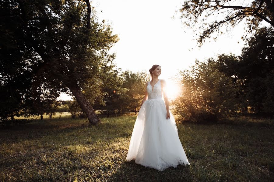 Wedding photographer Darya Nelyubova (nelyubova). Photo of 17 September 2019