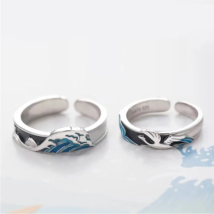 Title 4, Voorspoedige ring met origineel en Japans niche...