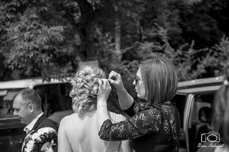 Nhiếp ảnh gia ảnh cưới Denis Viktorov (cooldeny). Ảnh của 28 tháng 7 2017