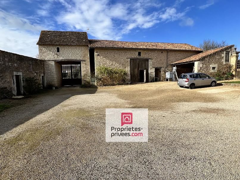 Vente maison 8 pièces 231 m² à Dissay (86130), 450 000 €