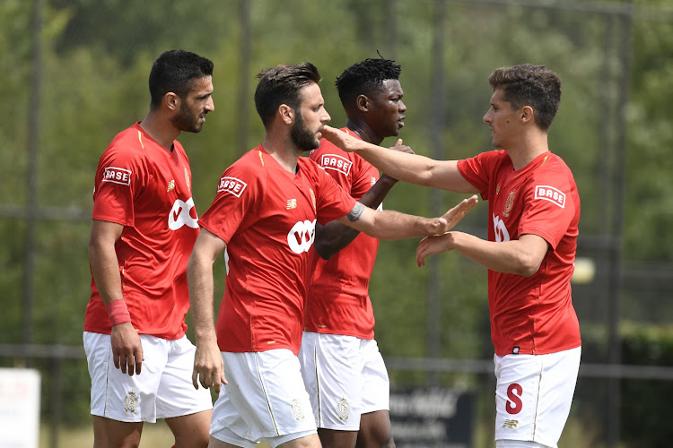 'Standard heeft versterking op het oog in Roemenië en Duitsland en wil zeker nog af van deze twee spelers, Gent ligt op vinkenslag'