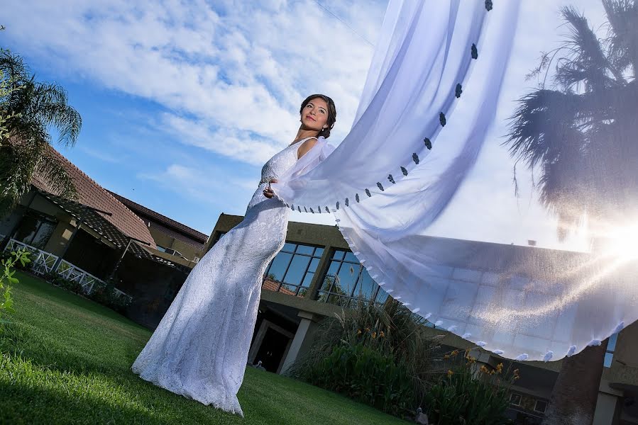 Fotógrafo de casamento Adrian Zussino (adrianzussino). Foto de 17 de janeiro 2018