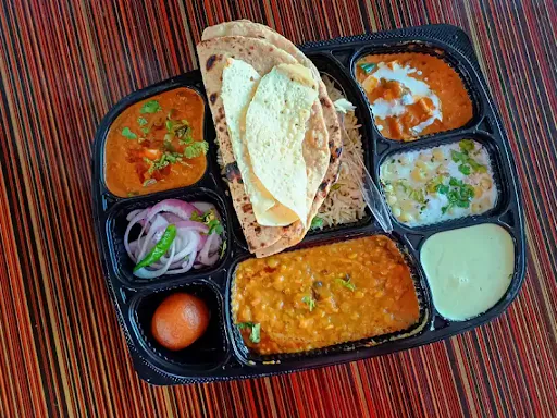 Veg Deluxe Thali