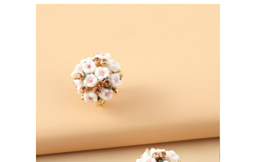 Title 4, Romantic Ceramic Flower Rose Diamond Metal Allo...