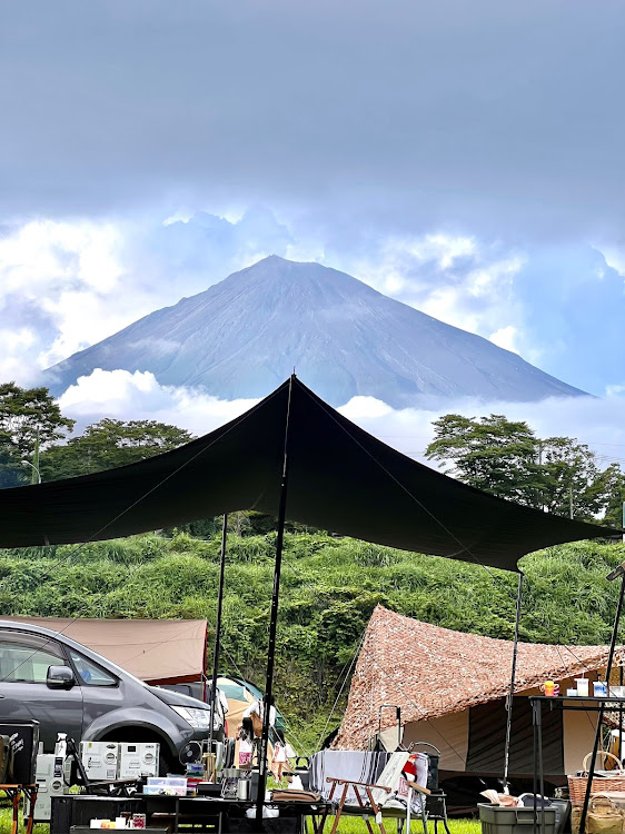 デリカD:5の村山ジャンボキャンプ場・デリカでキャンプ・富士山・チビ兄🐶に関するカスタム事例の投稿画像3枚目