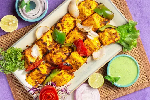 Achari Paneer Tikka (6 Cubes)