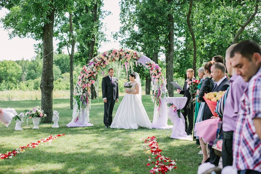 Wedding photographer Yaroslav Boguslavskiy (boguslawski). Photo of 27 February 2019