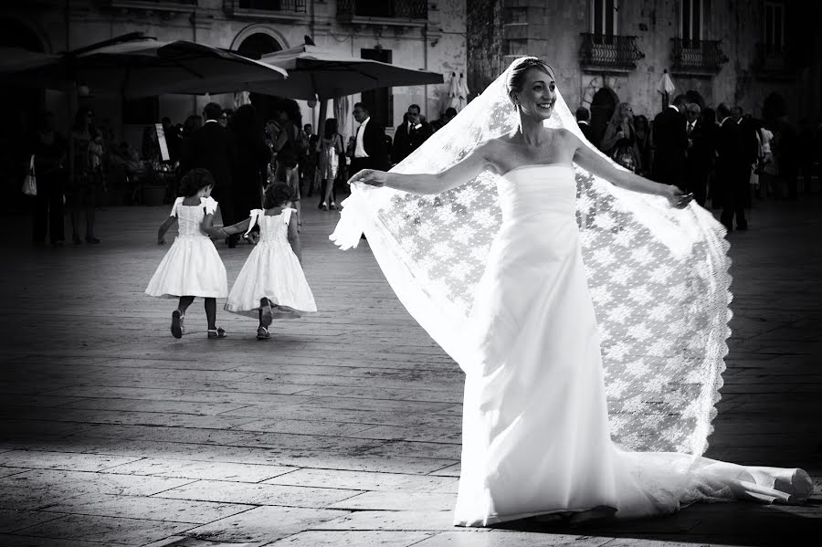 Fotógrafo de bodas Giuseppe Boccaccini (boccaccini). Foto del 21 de marzo 2017