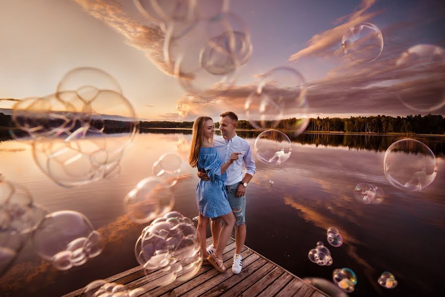 Wedding photographer Tatyana Kalishok (midnight). Photo of 18 July 2019