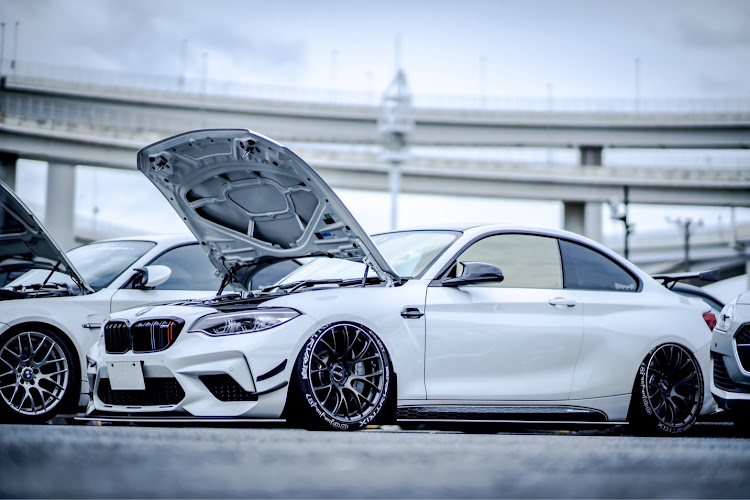 M2 クーペのドライブ・秋の気配に関するカスタム事例の投稿画像1枚目