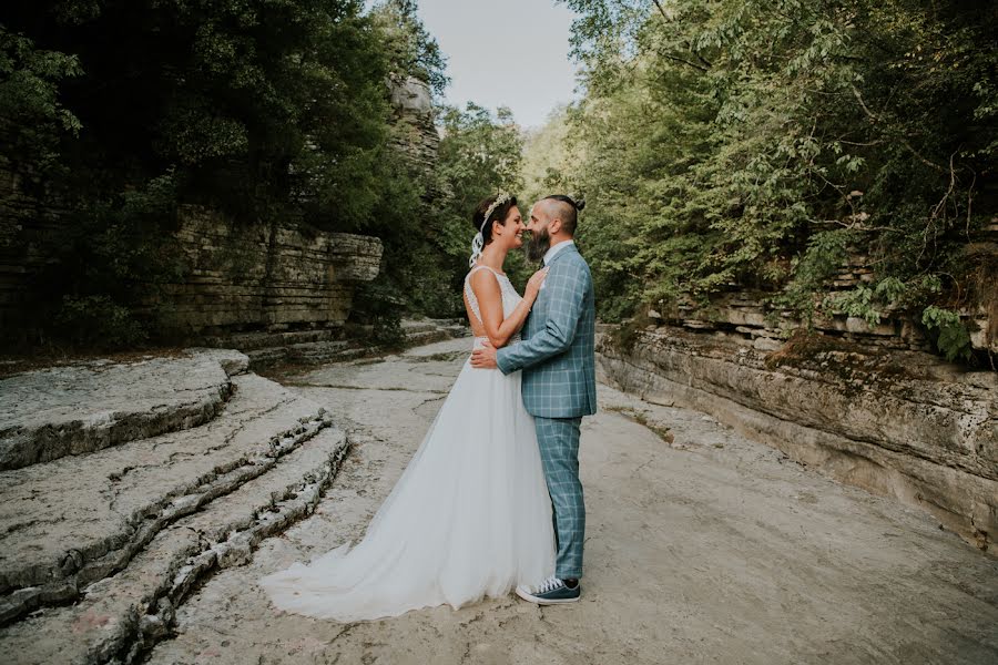 Fotógrafo de casamento Lina Tzegkozi (vlstories). Foto de 18 de novembro 2022