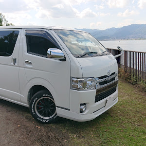 ハイエースバン TRH200V