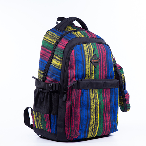 Title 4, Abriebfester Reise-Rucksack für unvergessliche ...