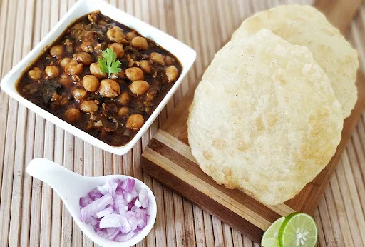 North Indian Chole Bhatura