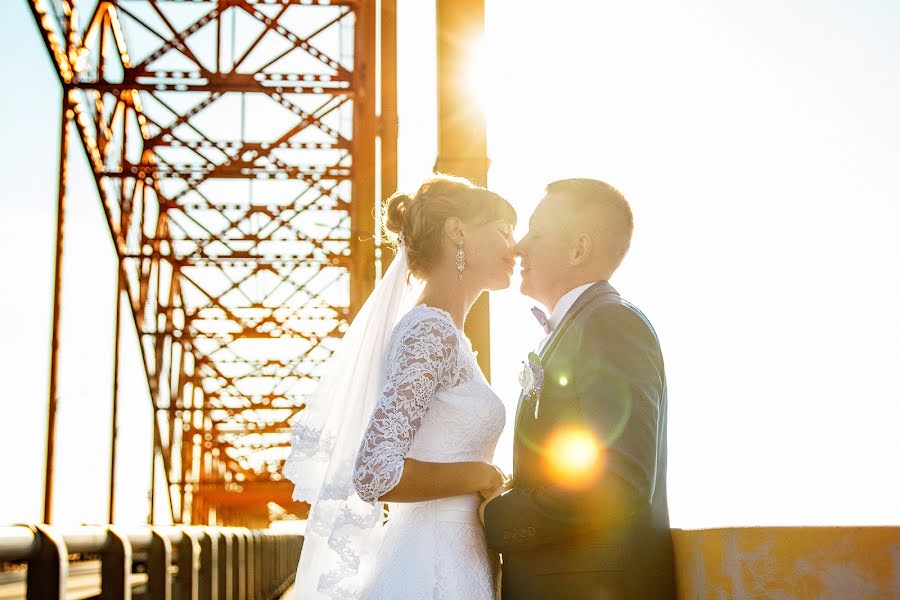 Fotógrafo de casamento Elena Sterkhova (sterhovaelena). Foto de 21 de agosto 2018