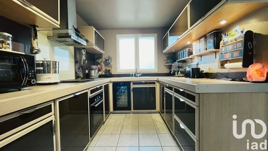 Vente maison 5 pièces 96 m² à Pontault-Combault (77340), 337 000 €