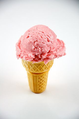 319px-Strawberry_Ice_Cream_Cone_(5076899310).jpg