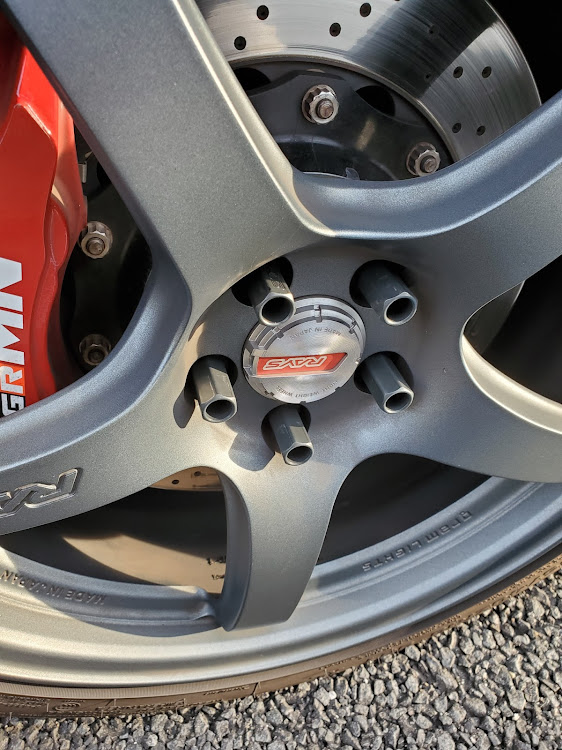 BRZの嘘か本当かはあなた次第！・86BRZ・サーキット・準備・ホイールナット交換に関するカスタム事例の投稿画像2枚目