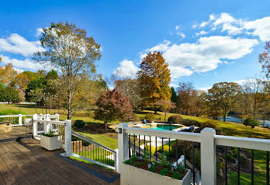 Farmhouse with garden and pool 4