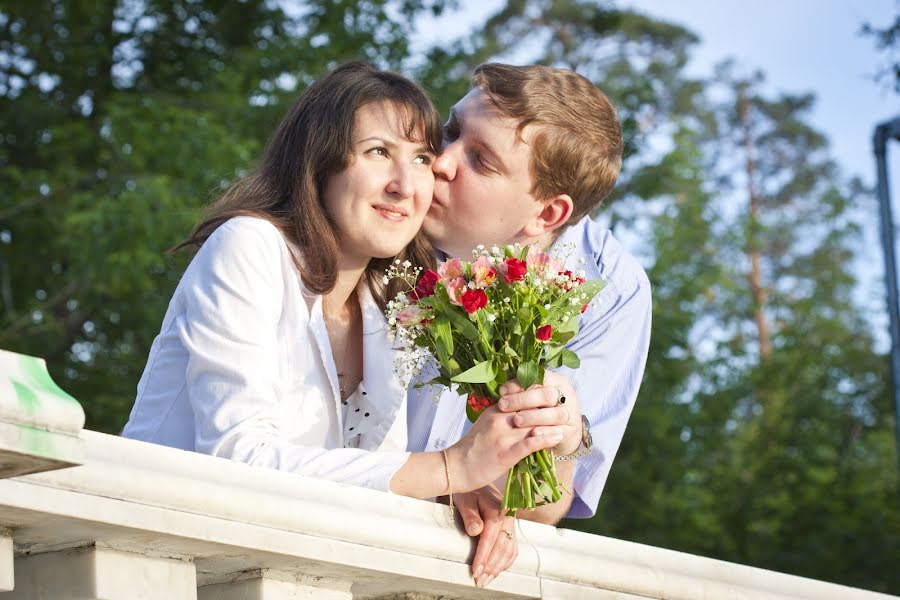 Wedding photographer Olga Emelyanova (nikinezumi). Photo of 23 April 2014